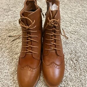 Elegant Brown Lace-Up Women's Boots